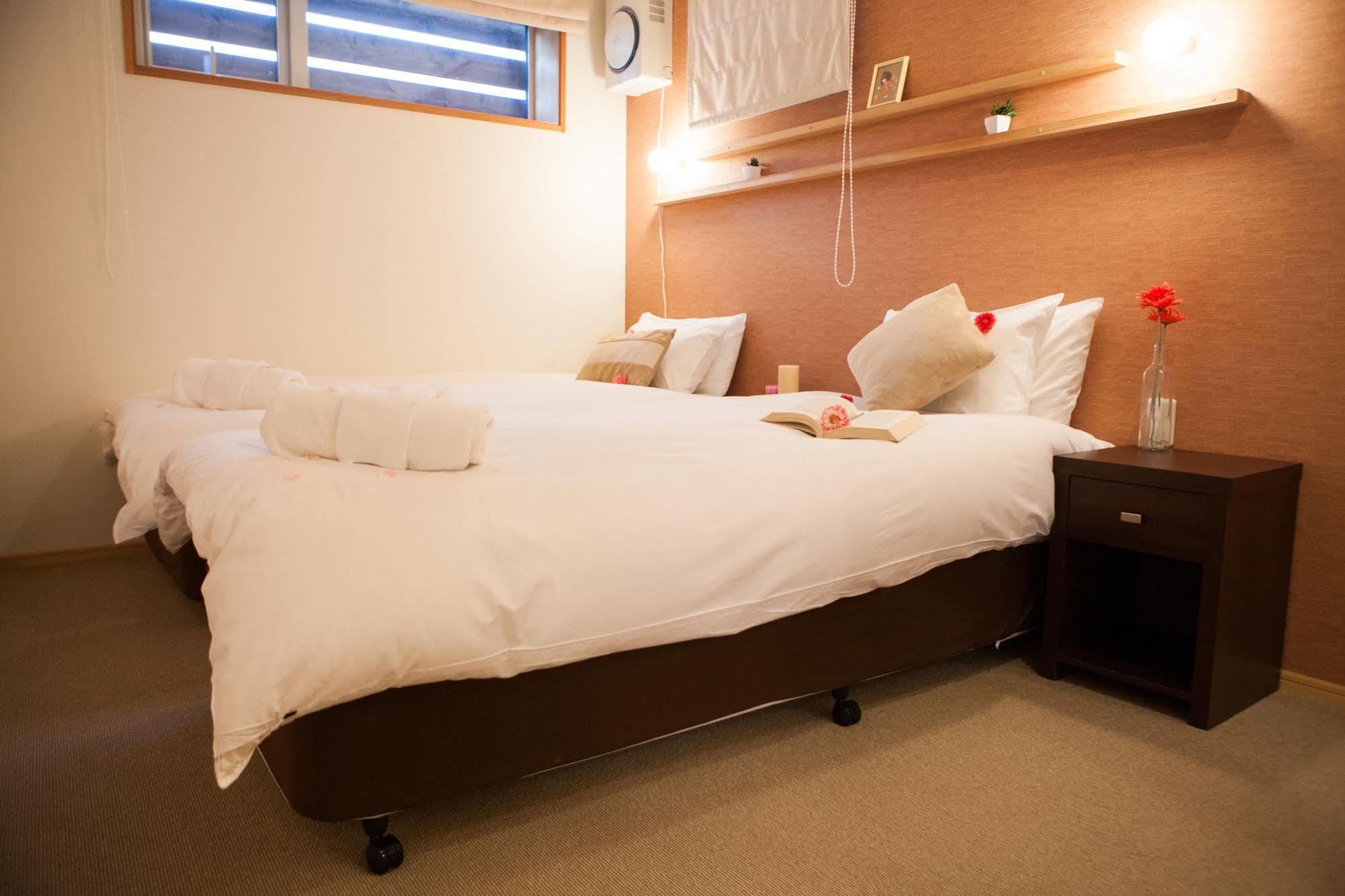 Yuki Yama Apartments Hirafu Екстер'єр фото
