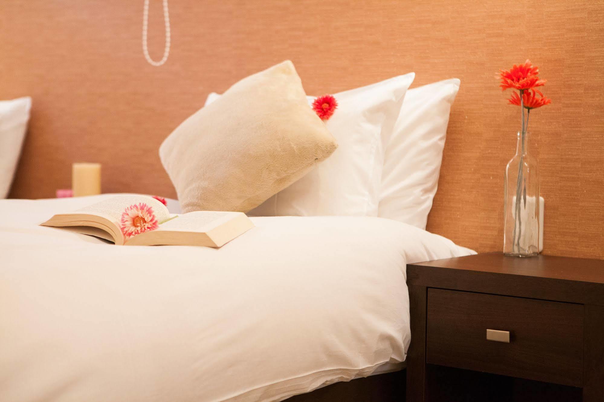 Yuki Yama Apartments Hirafu Екстер'єр фото